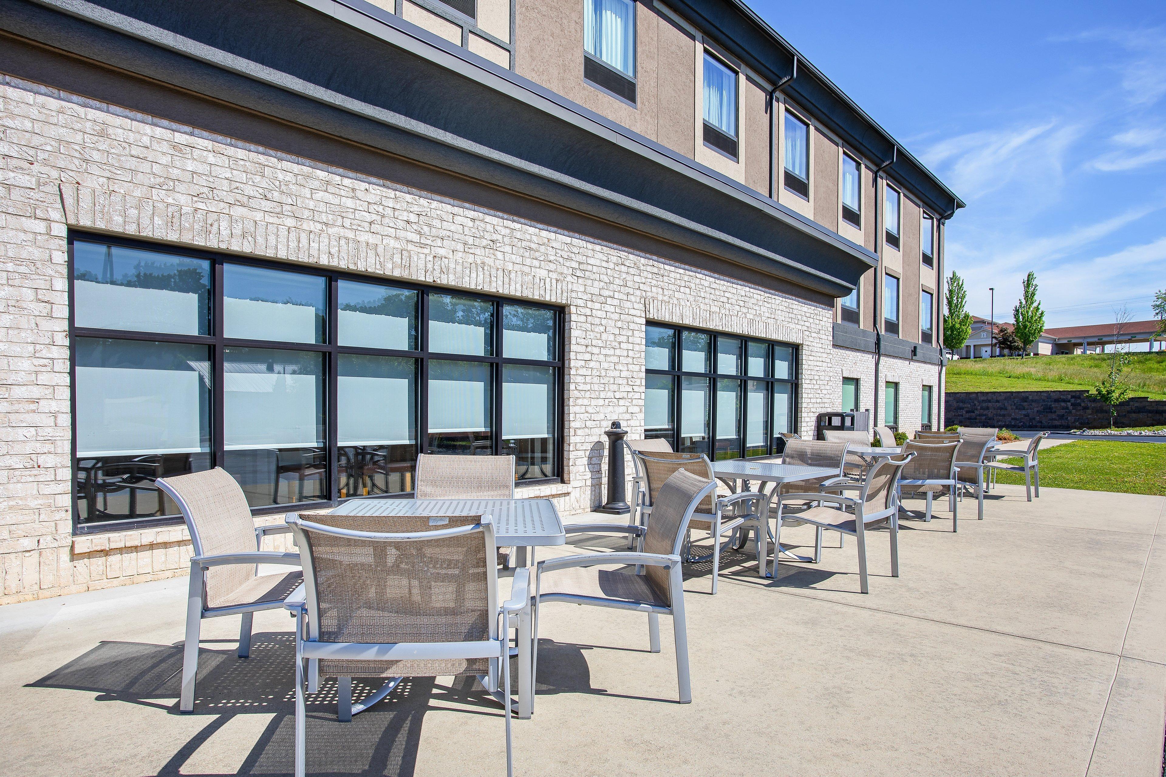 Holiday Inn Express Hotel & Suites Glasgow By Ihg Exterior foto